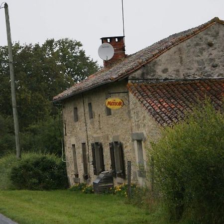 Chez Gondat Chambre D'Hotes Saint-Martial-sur-Isop Kültér fotó