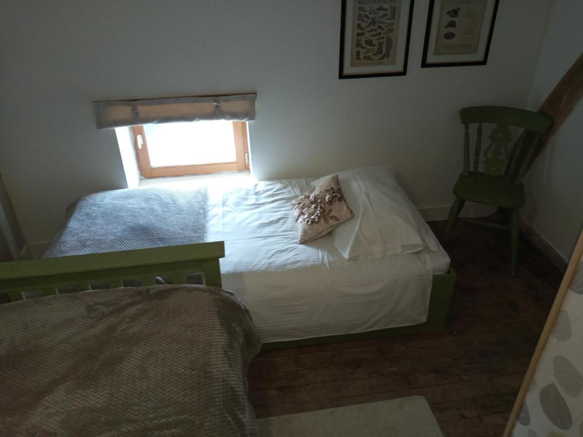 Chez Gondat Chambre D'Hotes Saint-Martial-sur-Isop Kültér fotó