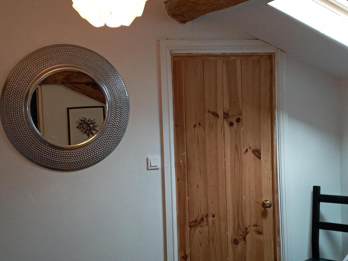 Chez Gondat Chambre D'Hotes Saint-Martial-sur-Isop Kültér fotó