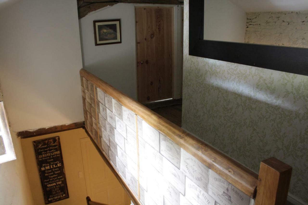 Chez Gondat Chambre D'Hotes Saint-Martial-sur-Isop Kültér fotó
