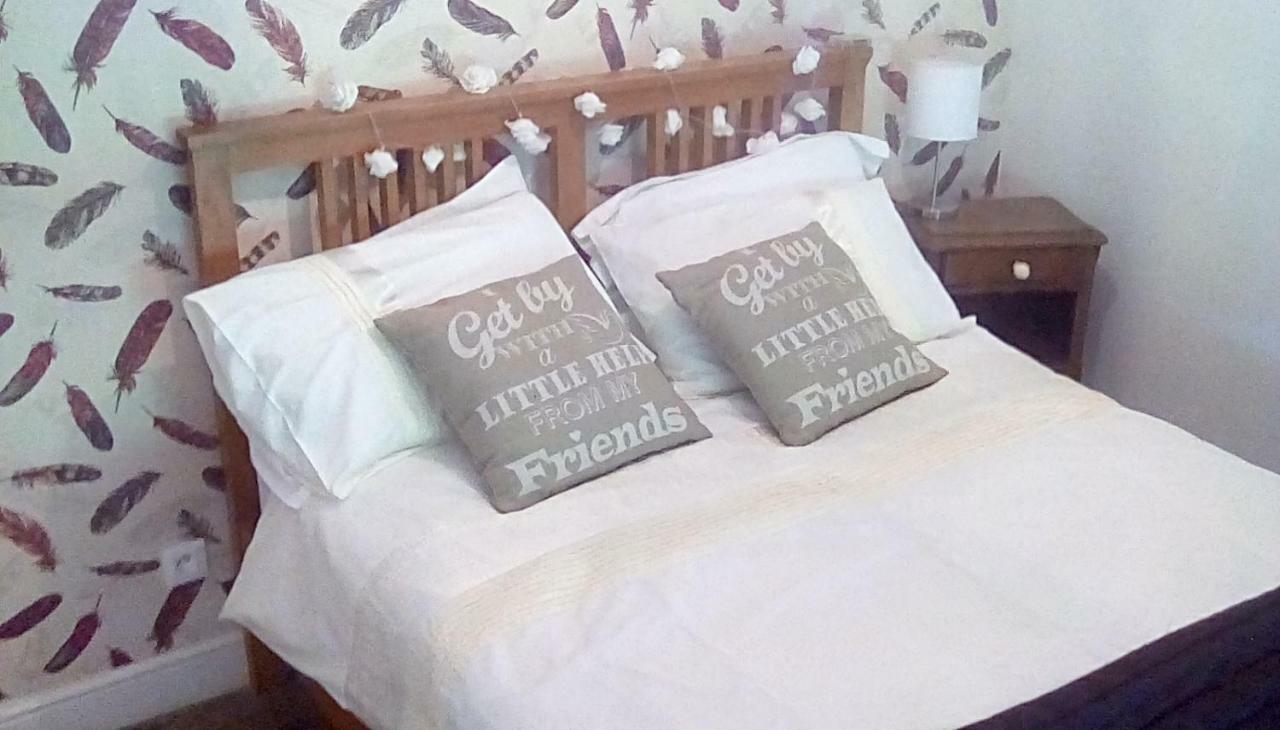 Chez Gondat Chambre D'Hotes Saint-Martial-sur-Isop Kültér fotó